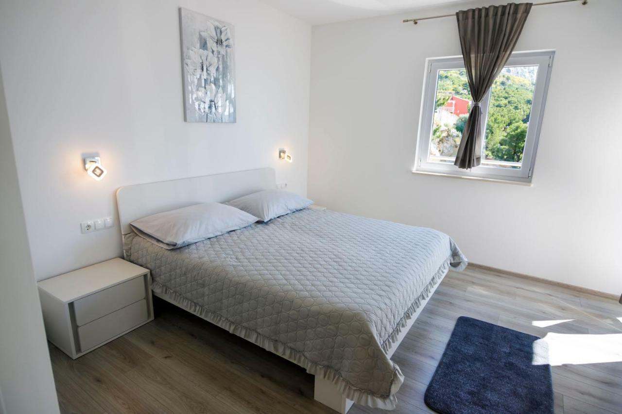 Apartmani Ticinovic Оміш Екстер'єр фото